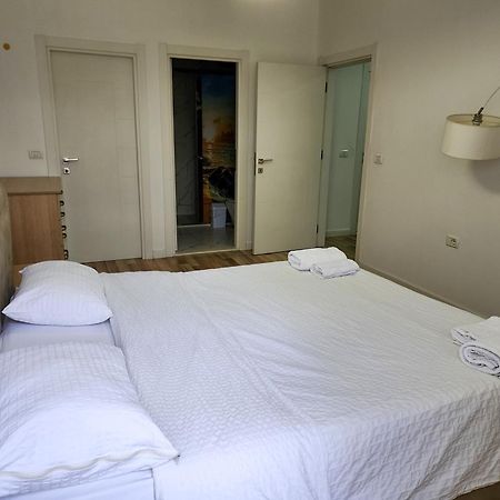 2E Apartment Myslym Shyri Tirana Kültér fotó