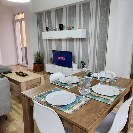 2E Apartment Myslym Shyri Tirana Kültér fotó